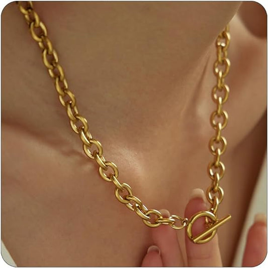 18k Gold Toggle Necklace
